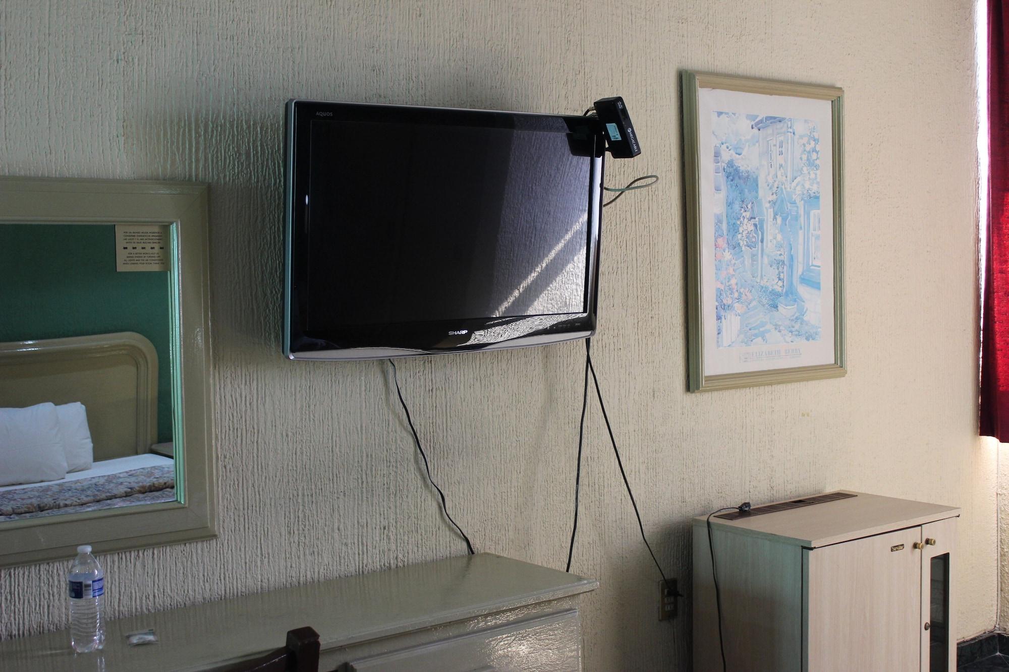 Oyo Nueva Galicia Hotel กัวดาลาฮารา ภายนอก รูปภาพ