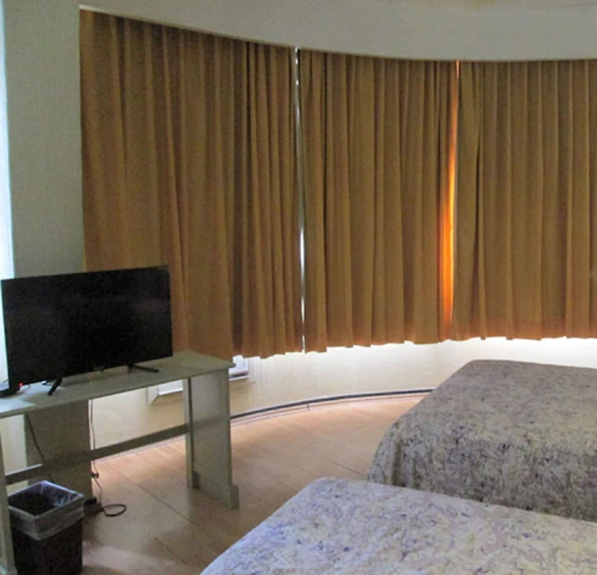 Oyo Nueva Galicia Hotel กัวดาลาฮารา ภายนอก รูปภาพ