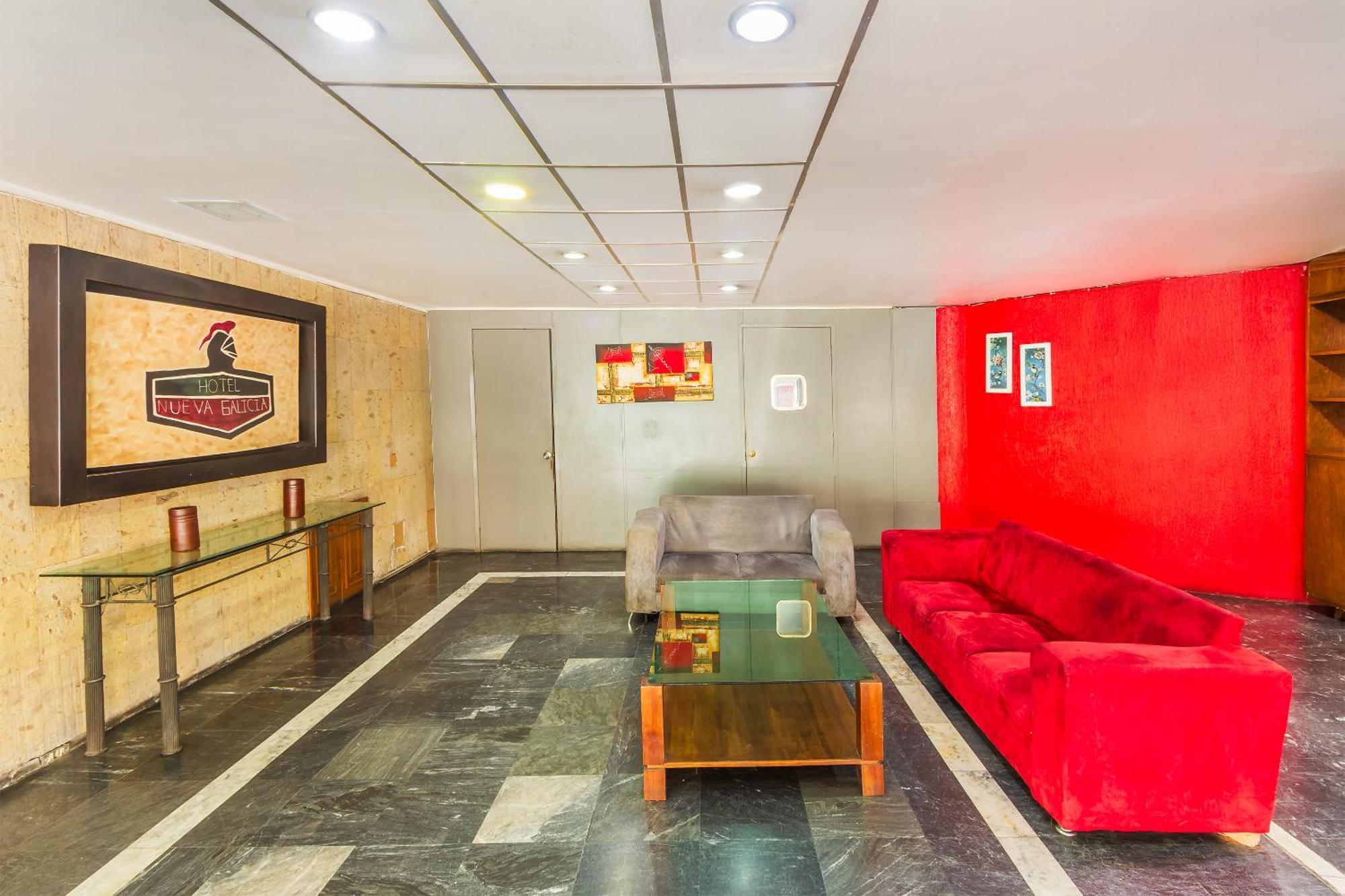 Oyo Nueva Galicia Hotel กัวดาลาฮารา ภายนอก รูปภาพ