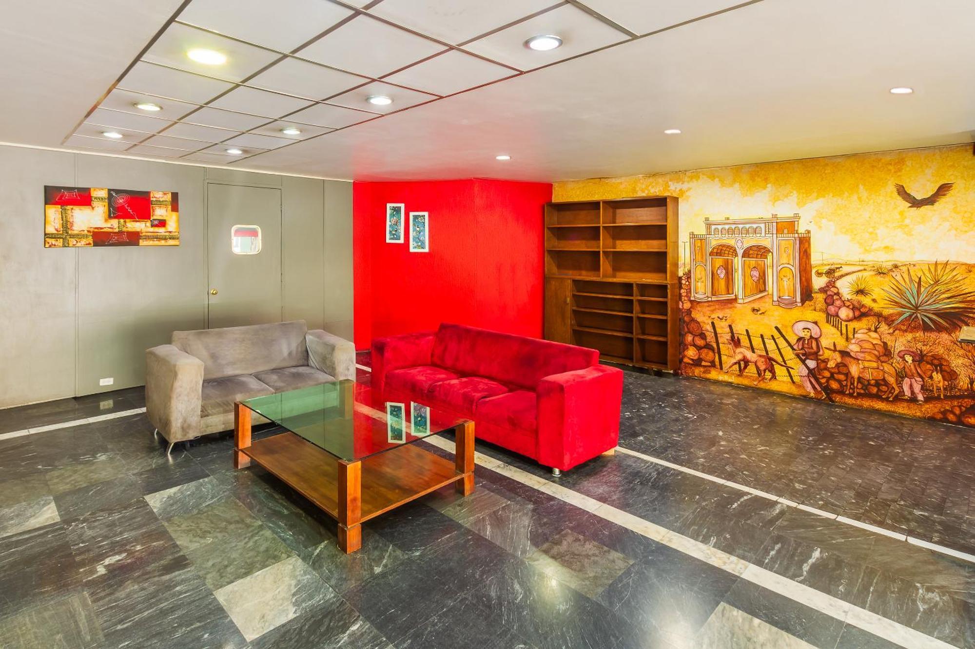 Oyo Nueva Galicia Hotel กัวดาลาฮารา ภายนอก รูปภาพ